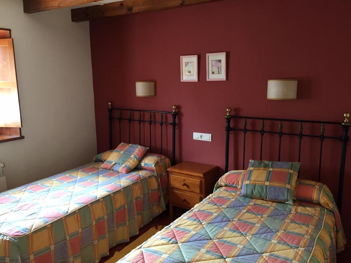 Apartamentos El Cueto De Los Collado Villanueva de Pria Buitenkant foto