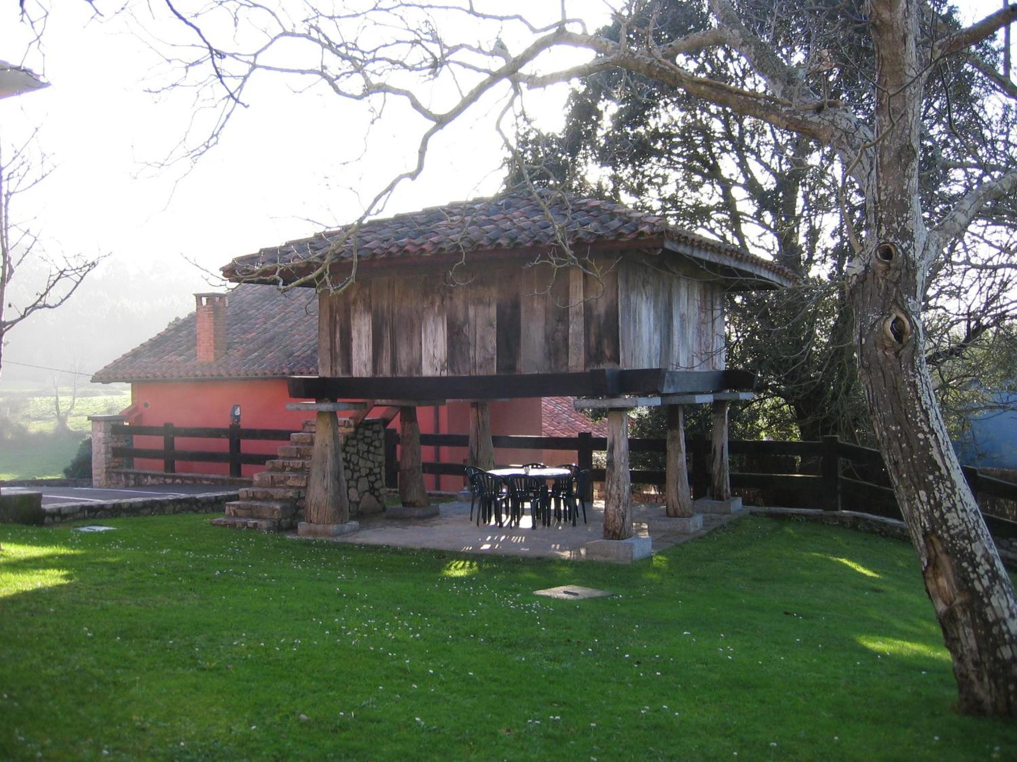 Apartamentos El Cueto De Los Collado Villanueva de Pria Buitenkant foto