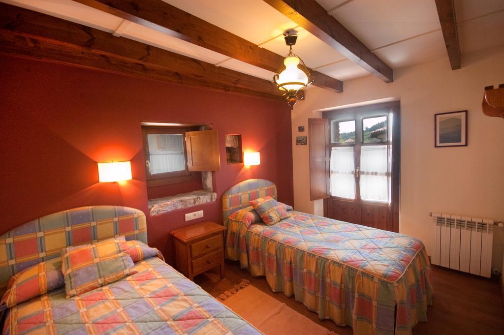 Apartamentos El Cueto De Los Collado Villanueva de Pria Buitenkant foto