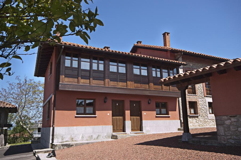 Apartamentos El Cueto De Los Collado Villanueva de Pria Buitenkant foto