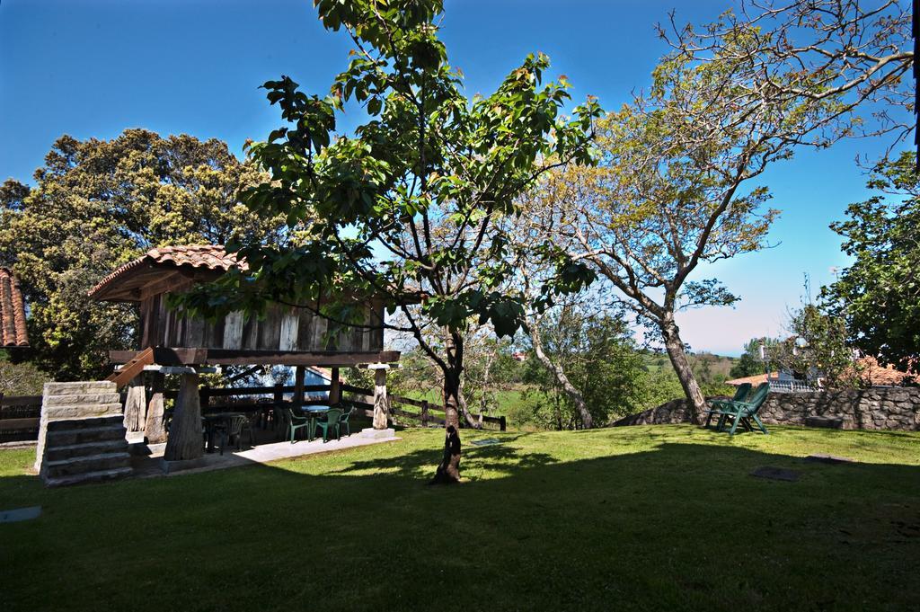 Apartamentos El Cueto De Los Collado Villanueva de Pria Buitenkant foto