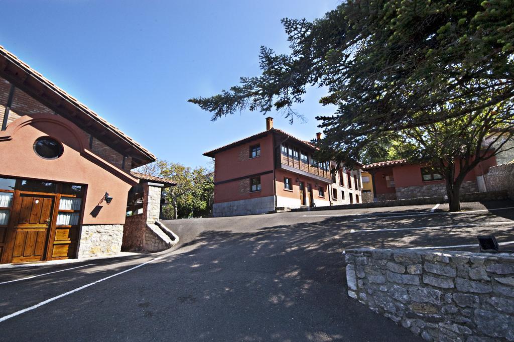 Apartamentos El Cueto De Los Collado Villanueva de Pria Buitenkant foto